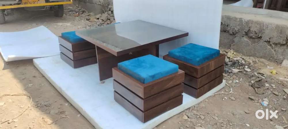 Brand new Centre Tables By Alpha Furnishings For Sale with 4 chair