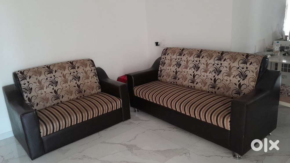 Sofa set.. 2 piece.. 3 seater + 2 seater