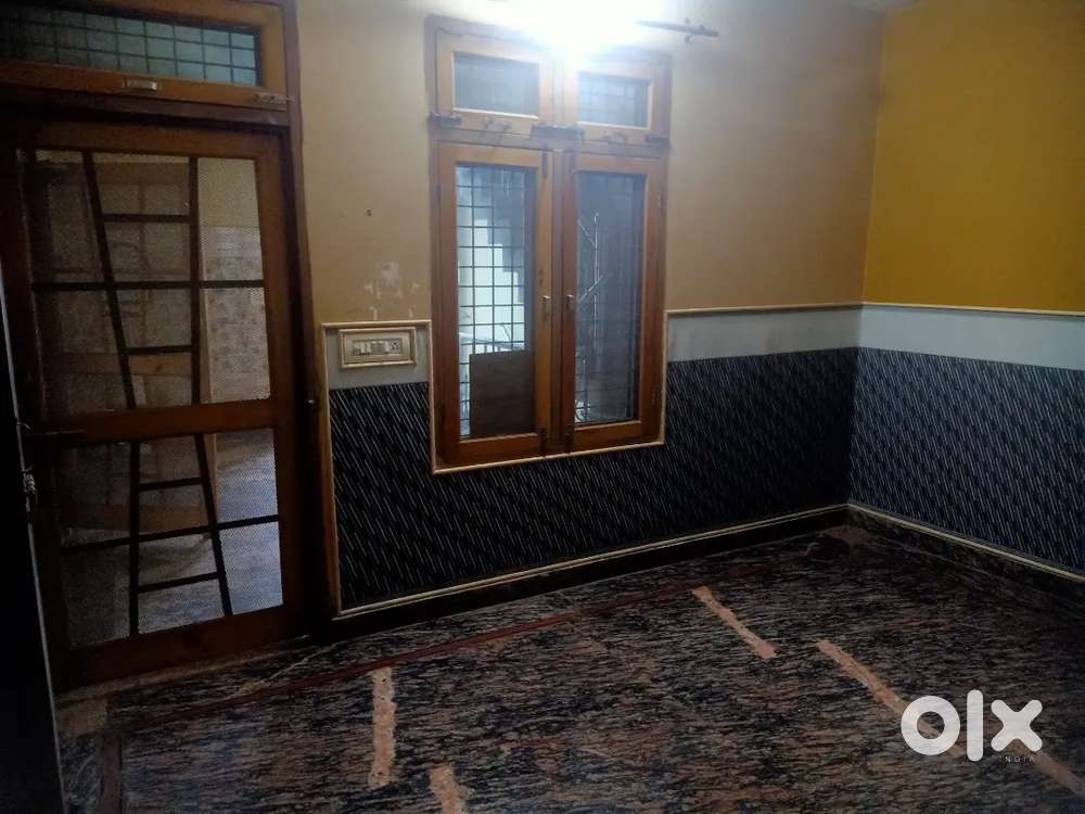 SINGLE DOUBLE ROOM ON RENT