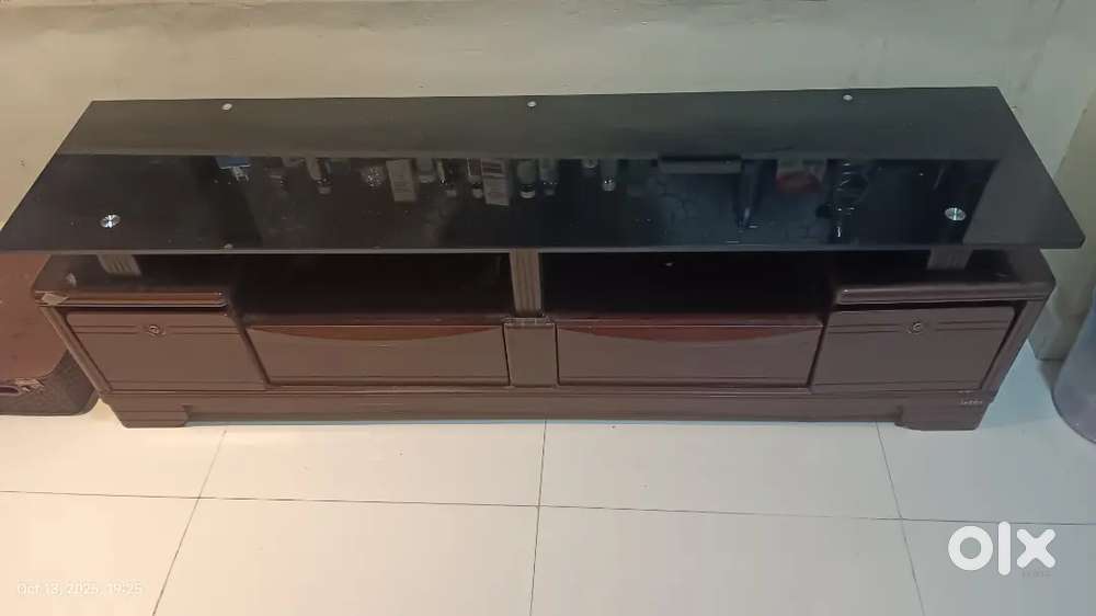 Wall unit for TV wall