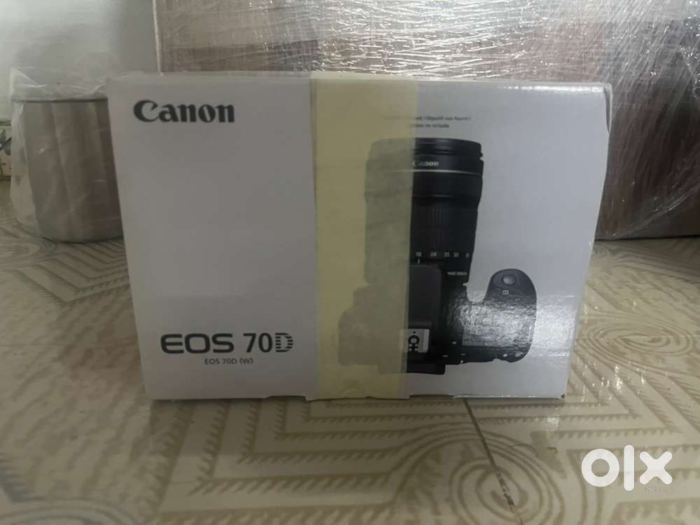 Canon EOS 70D + Tamron 18–270mm Lens