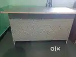 Computer table