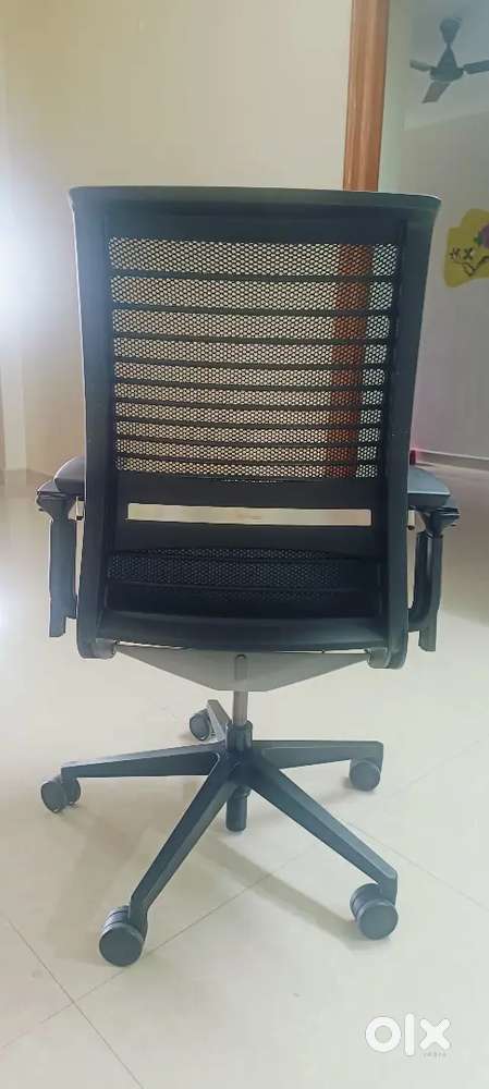 Steelcase office chair and it's mint condition
