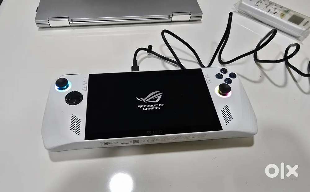 Brand New - ASUS ROG Ally Z1 Extreme + Warranty + Premium Accessories