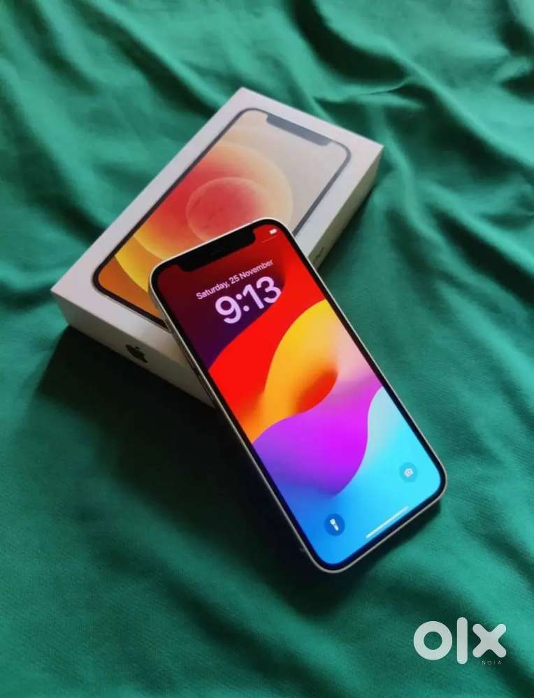 IPhone 12 128gb storage box cable excellent condition