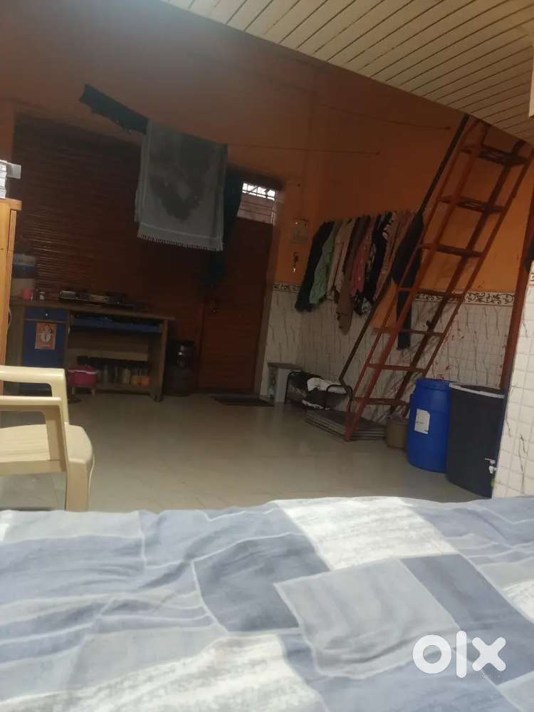 Friendly girls roommate chahiye