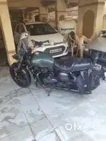 Yezdi Roadster two wheeler Aone condition color hunter green 350 cc