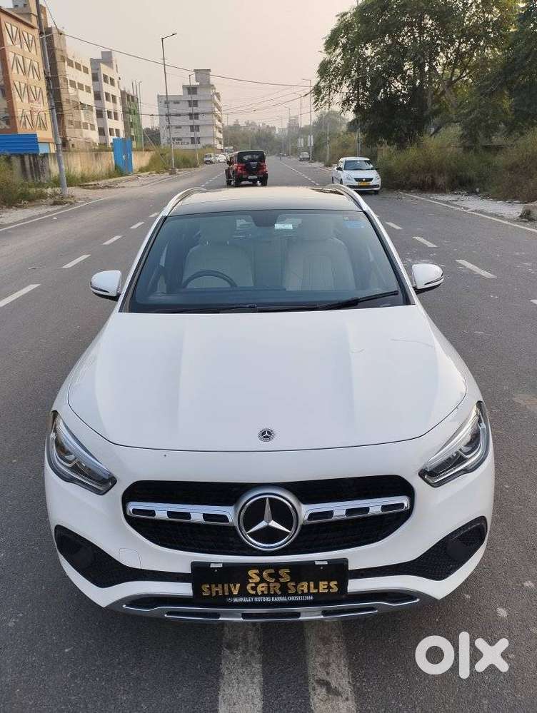 Mercedes-Benz GLA 200, 2023, Petrol