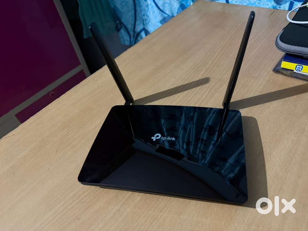 TP LINK 4G SIM wifi Modem/Router (within WARRANTY)