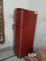 Whirlpool 2 Door Fridge in best condition