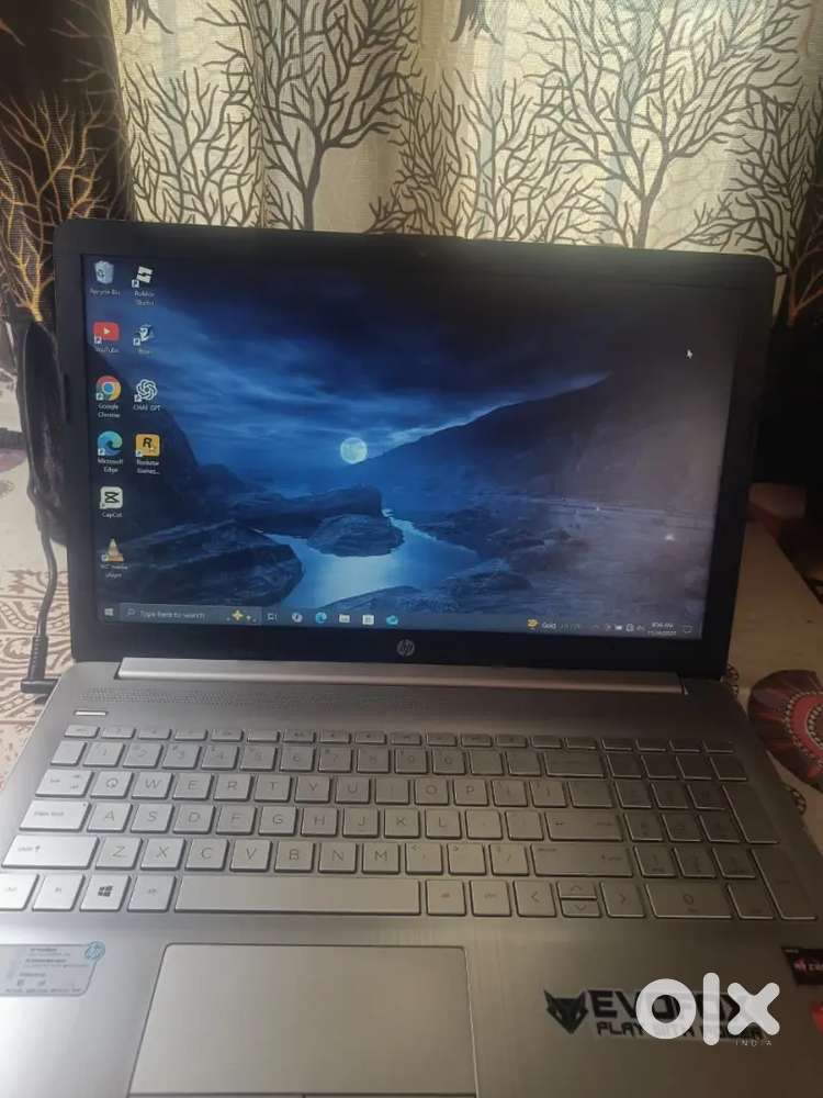 2023 HP Laptop ( Excellent condition)