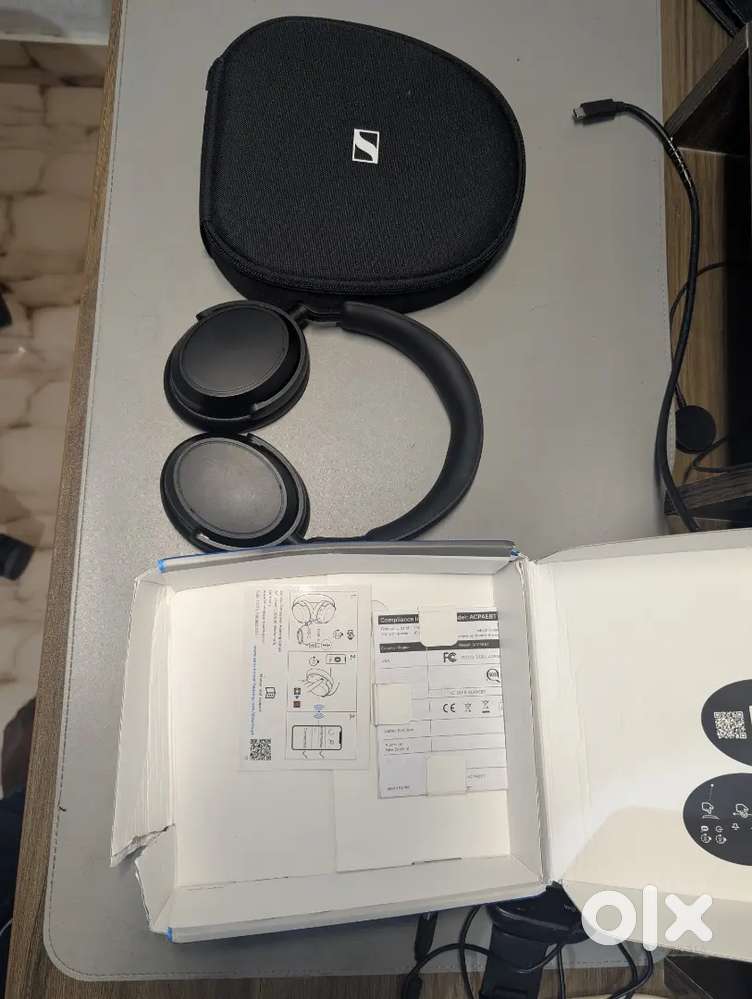 Sennheiser Accentum Plus