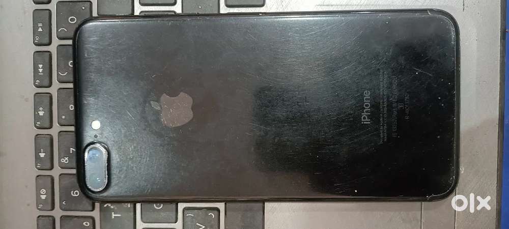 iPhone 7 plus 128gb black colour