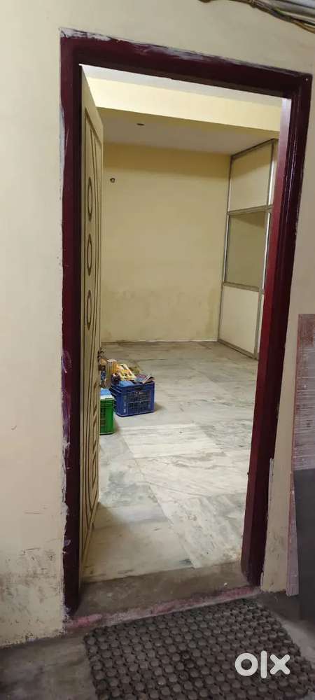 Nir main road metro station