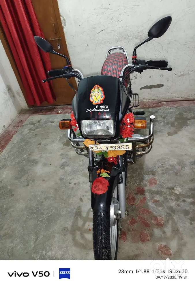 Good Condition Proper documents ready & 17000KM Running One Hand