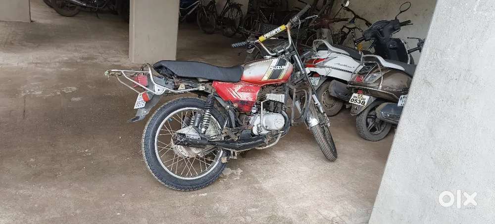 Suzuki max 100