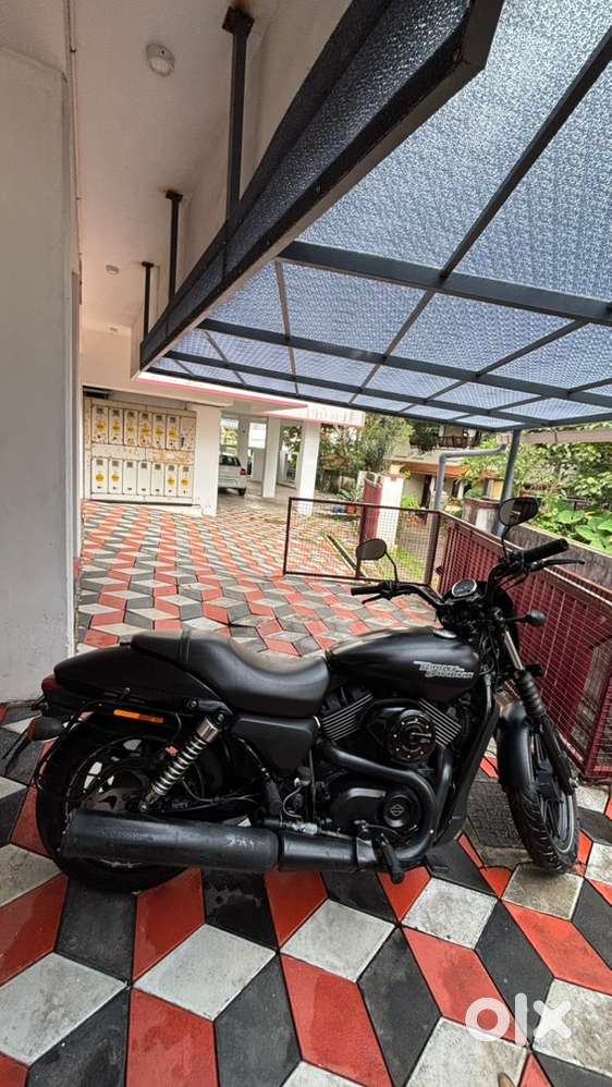 Street 750(Abs model)