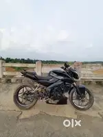 BAJAJ PULSUR NS160 BS4