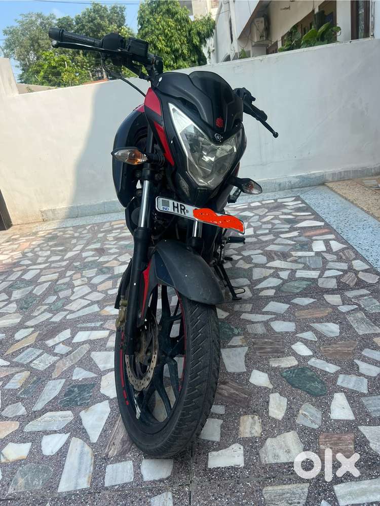 Bajaj pulsar ns160