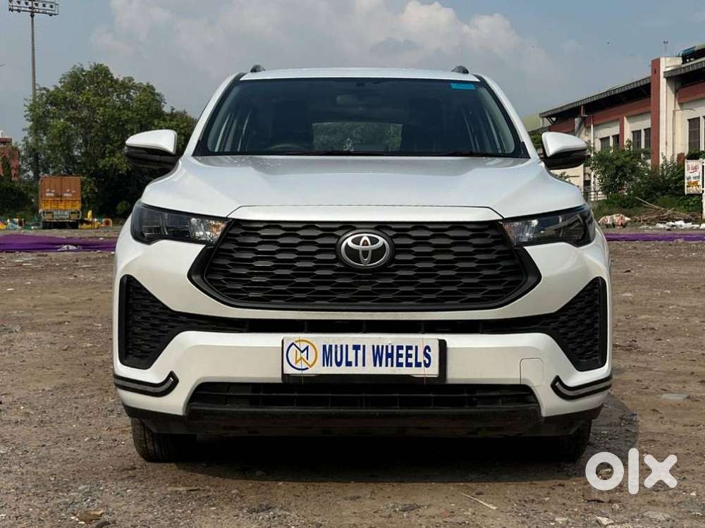 Toyota Innova Hycross 2.0 GX 7 STR, 2024, Petrol