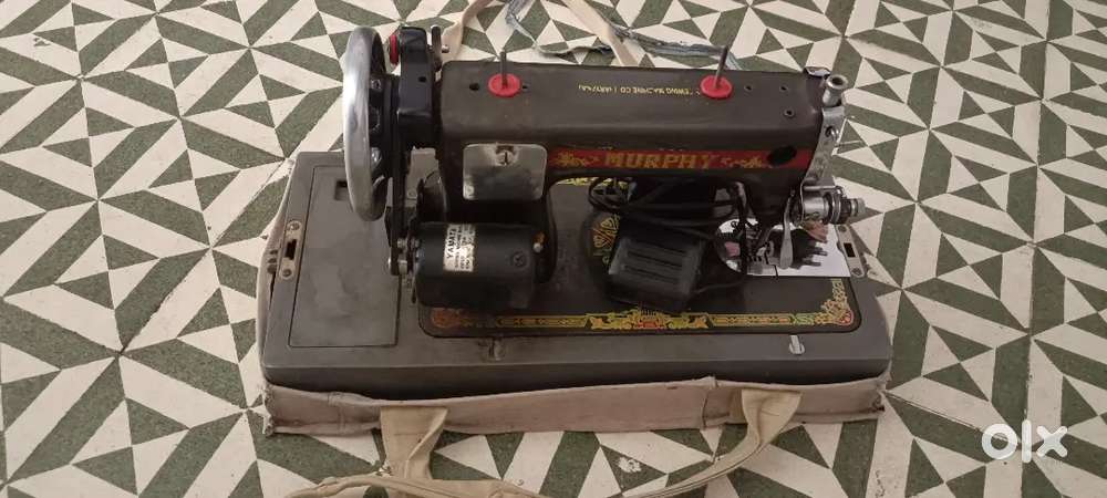 Sewing machine rs 2500