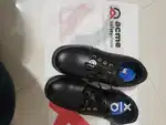 Safety shoes -10 nos