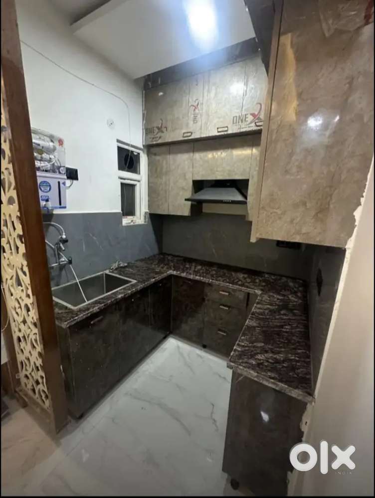 2bhk flat ready to move new freehold property