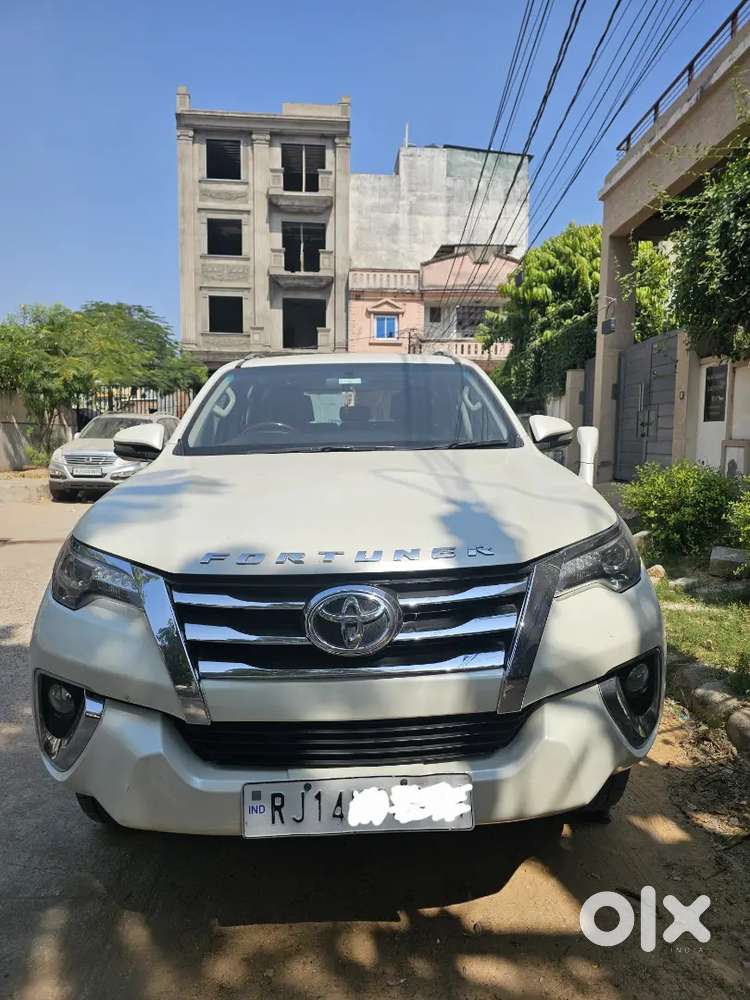 Toyota fortuner top model
