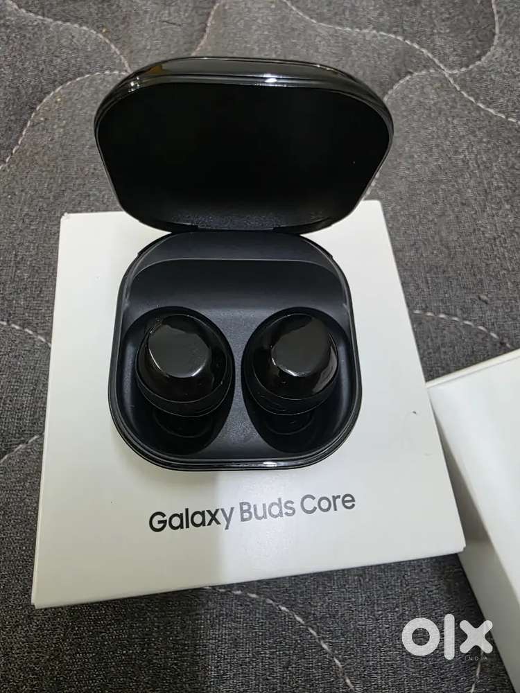Samsung buds core, 5 days old with bill