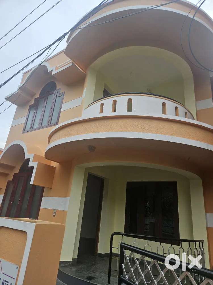 INDEPENDENT HOUSE FOR SALE IN KOWDIAR-JAWAHAR NAGAR 1.10CR