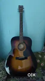 Guitar Yamaha FX280