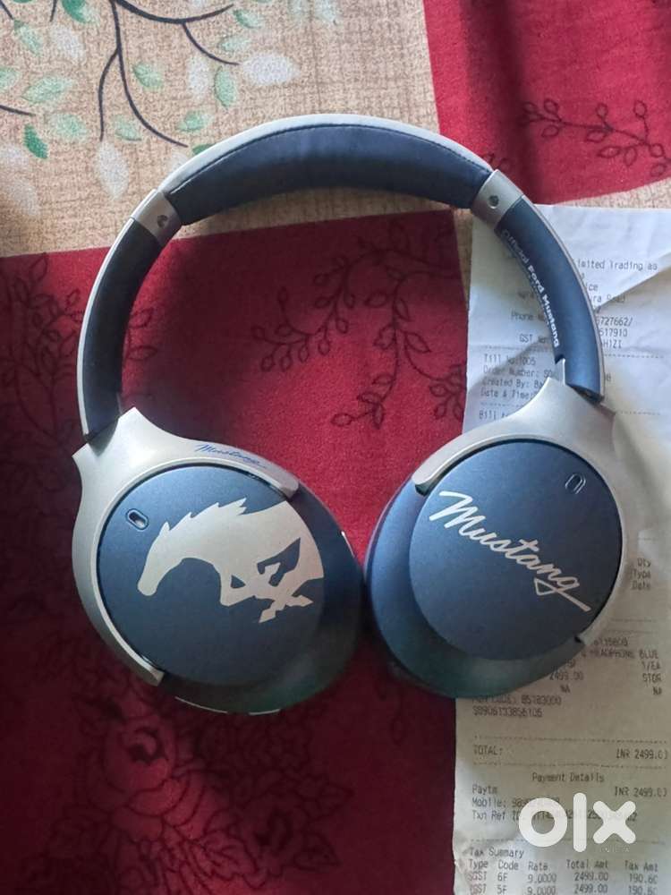 GoBoult Mustang BoomX Bass Headphone