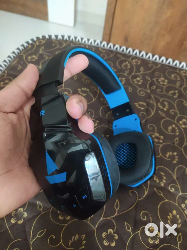 Boat headphone