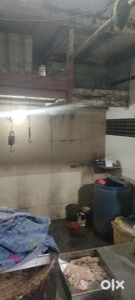 Dukan high diposit pe dena hai