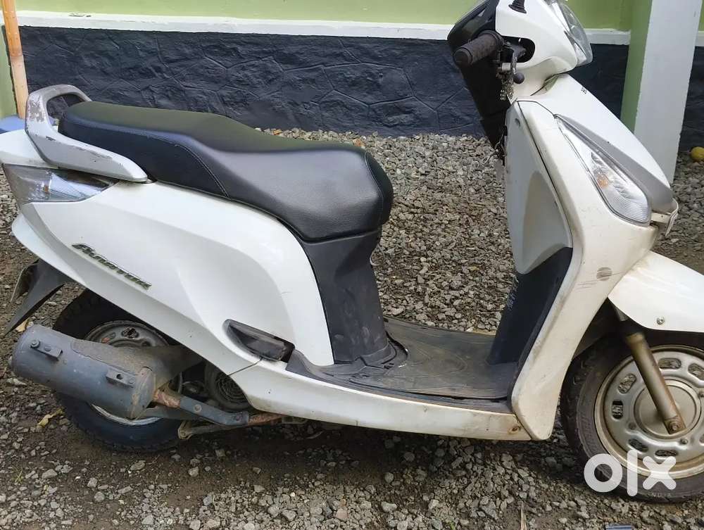 Scooter for sale ,no broker.selling because of less use