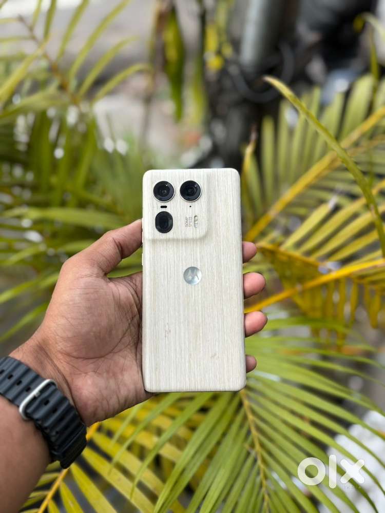 Motorola Edge 50 Ultra 12/512GB 7 Months Warranty Remaining