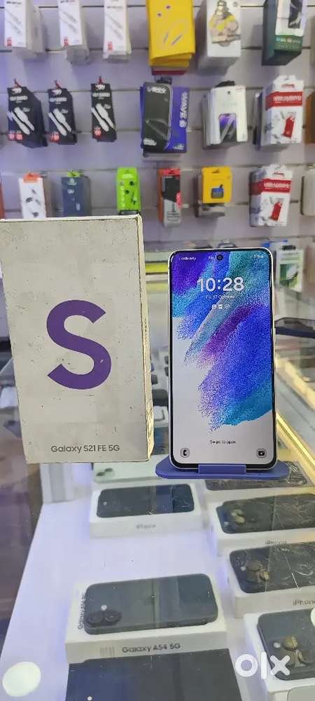 SAMSUNG S21FE 8GB 128GB WHITE COLOUR FULL BOX SNAPDRAGON EDITION