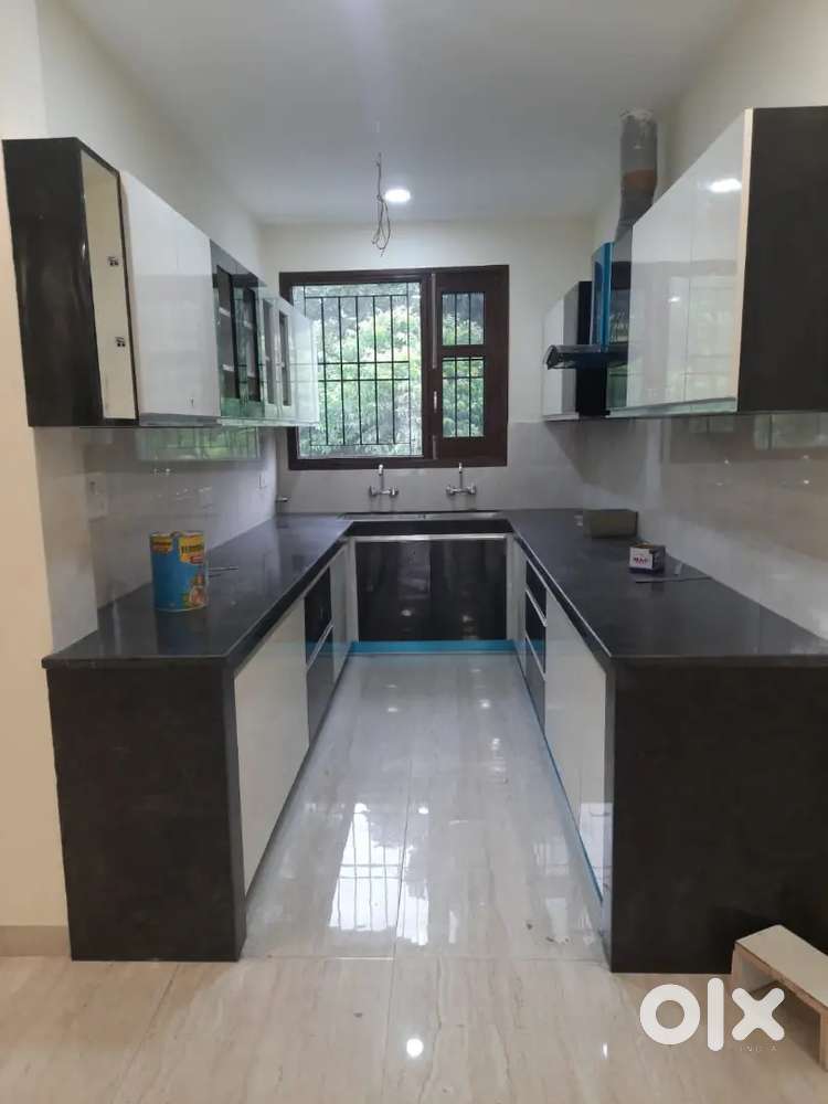 Owner free 2bhk (ground floor) for rent in guru amardas avenue