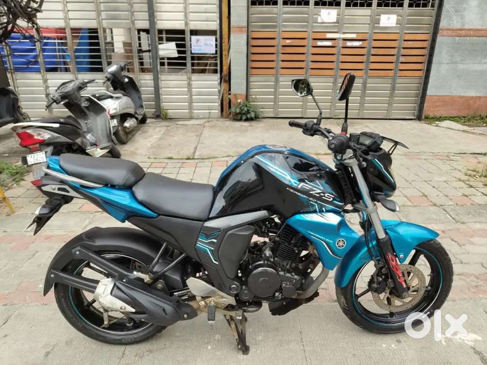2015 Yamaha FZs V2 In Showroom Condition For Sale!