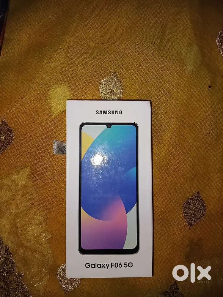 Samsung f06 5g 6gb ram 128gb room
