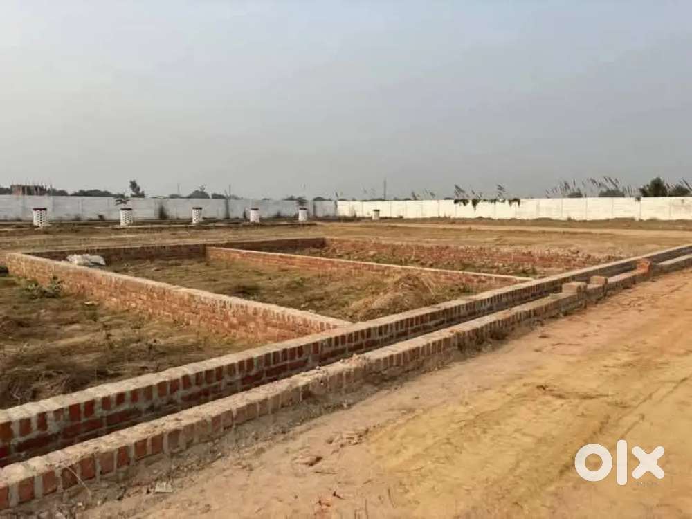 छोटे परिवार के लिए प्लाट उपलब्ध है सुल्तानपुर रोड पर बैंक लोन सुविधा