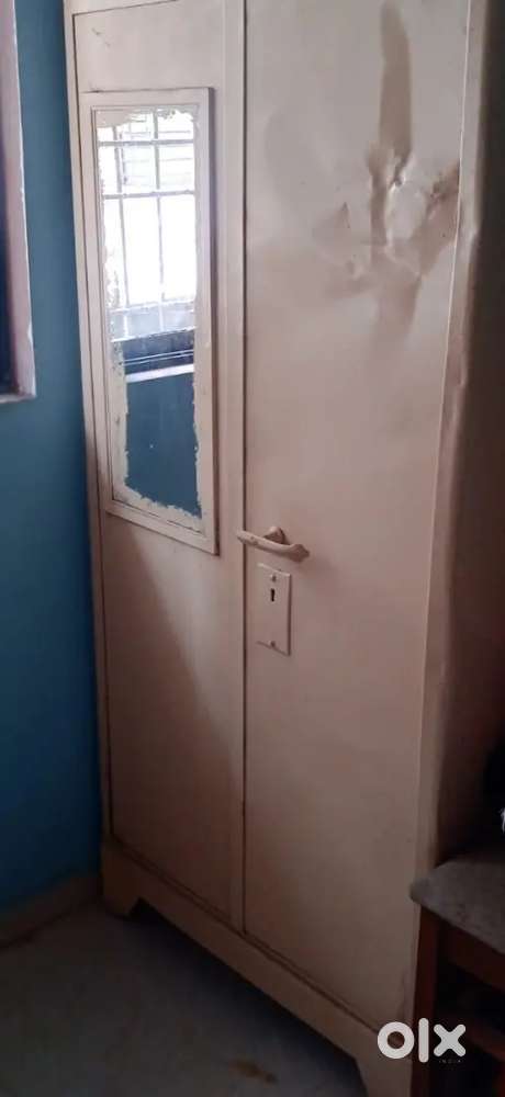 2 cupboards