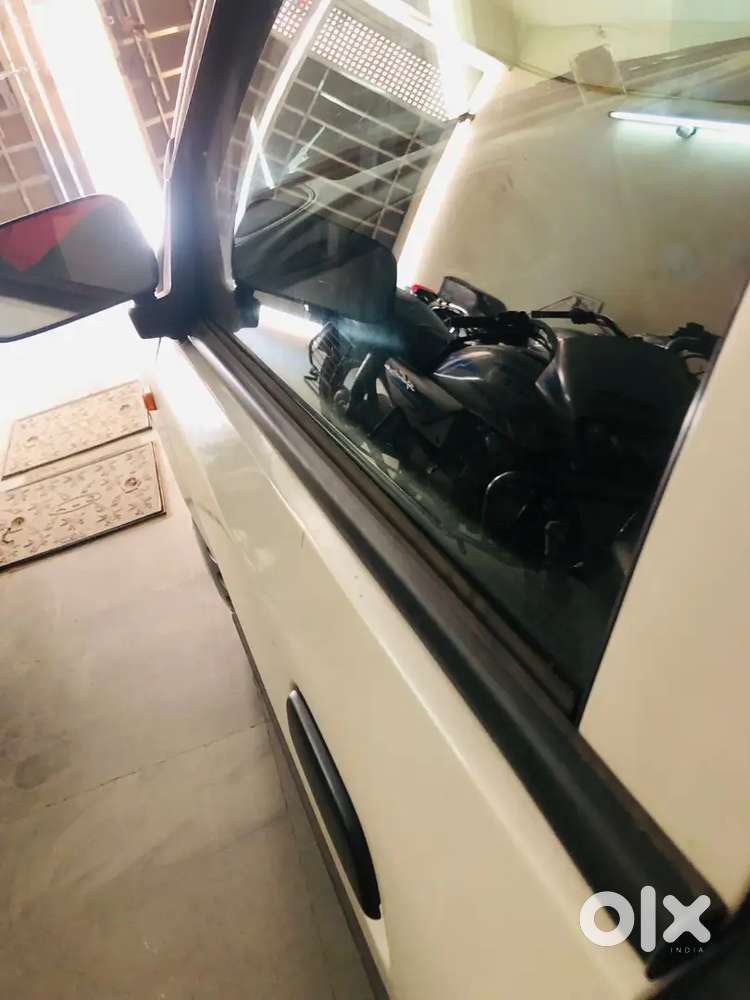 Alto 800 white in excellent condition