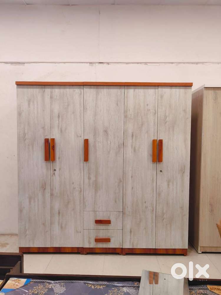 CONTEMPORARY 5 DOOR WARDROBE WITH WOODEN HANDLE DIRECT FROM FACTORY