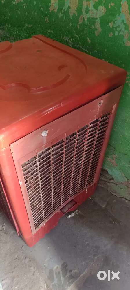 Cooler for sell in running condition and good air 100cm tall
