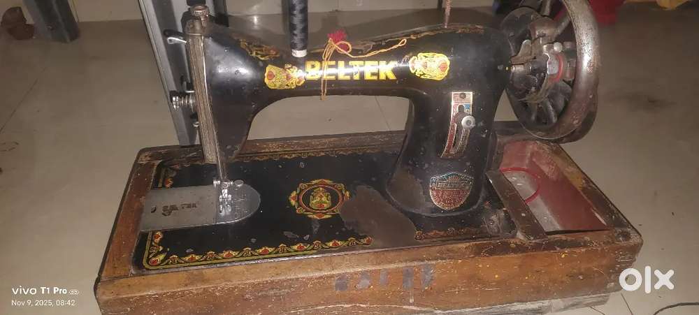 Singer silai machine in hand good condition