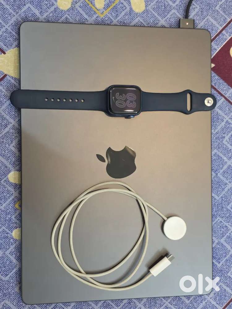 Apple Watch Series 7 (GPS, 41mm) - Blue
