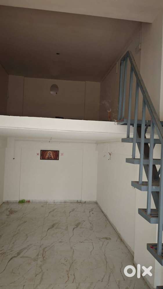 Brand new shop on rent on main college road