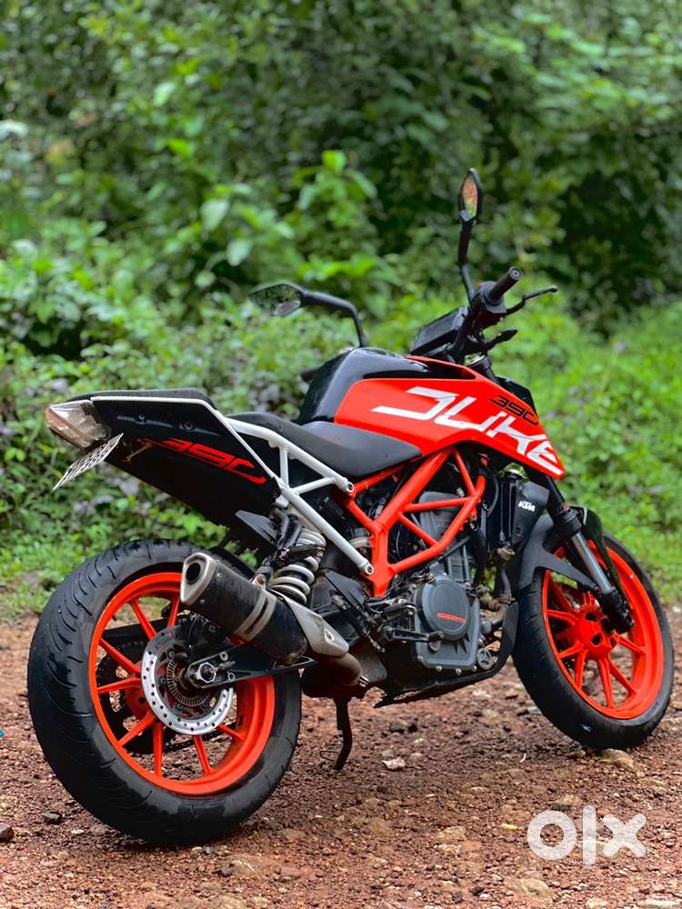 Ktm duke 390 neat and clean condition