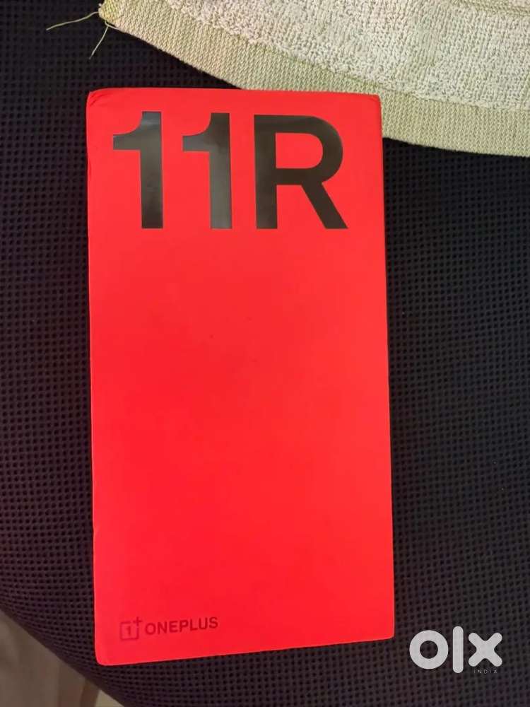 One plus 11R for sale all original accessories with box and bill